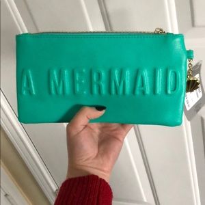 NWT I’m actually a mermaid Disney clutch